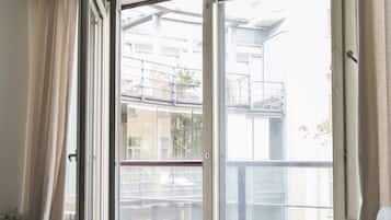 Comfort Studio | Free WiFi, bed sheets