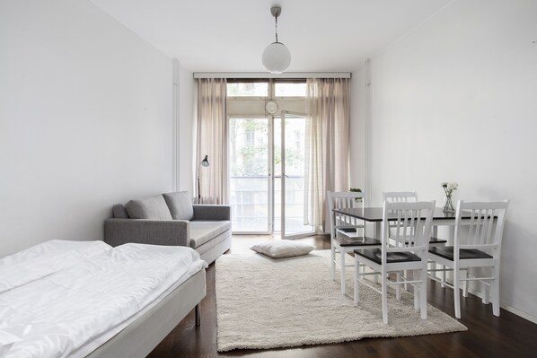 Comfort Studio | Free WiFi, bed sheets - 2ndhomes Kluuvi Studios (Helsinki)