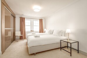 Deluxe appartement | Individueel gedecoreerd, individueel gemeubileerd, een laptopwerkplek