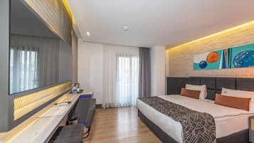 Habitació estàndard | Minibar, caixa forta a l'habitació i escriptori