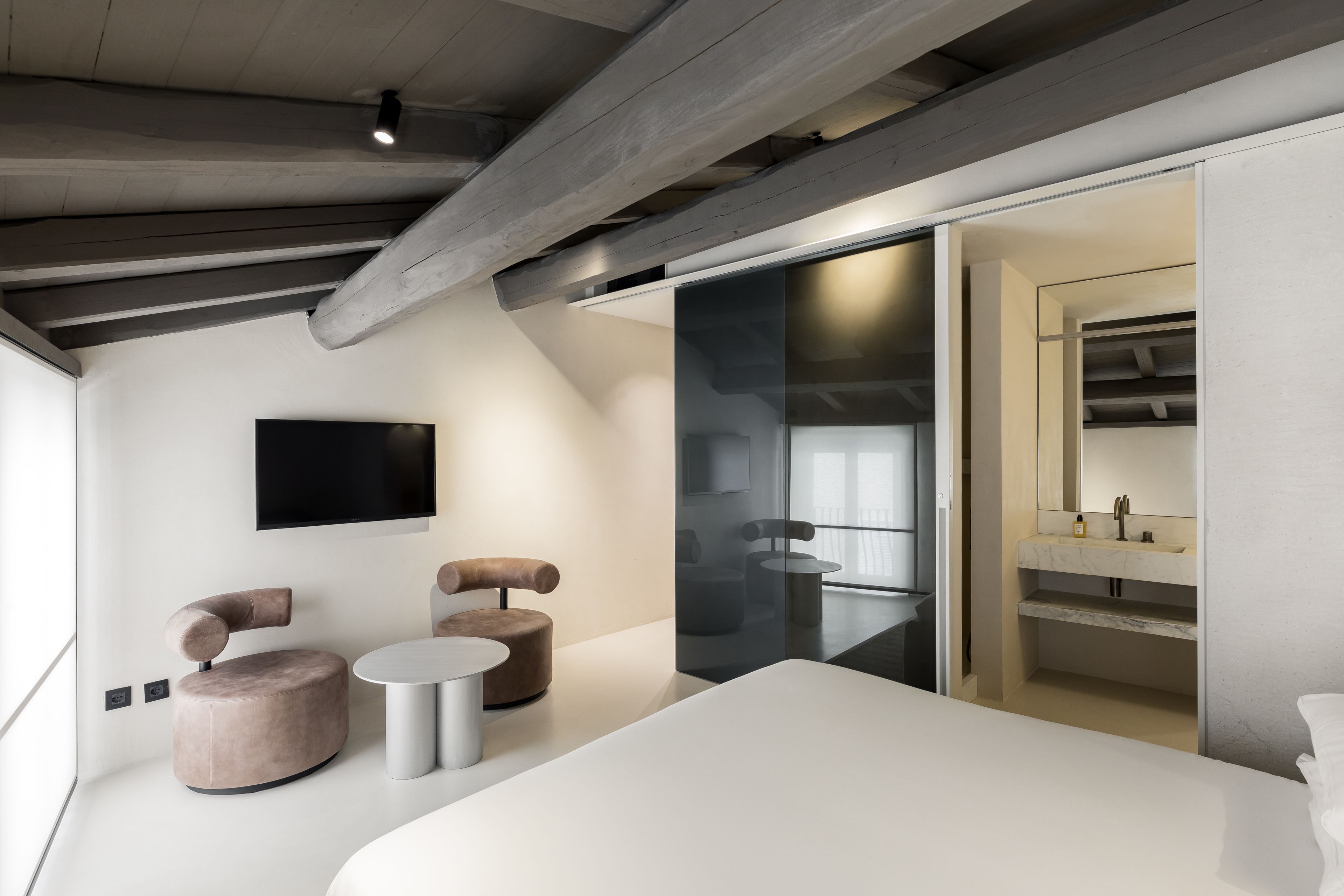 superior room | 1 bedroom, minibar, in-room safe, blackout curtains