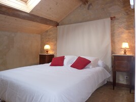 Casa de campo família, 2 quartos, para não fumantes, vista para o jardim | Roupas de cama premium, ferros/tábuas de passar roupa, Wi-Fi de cortesia