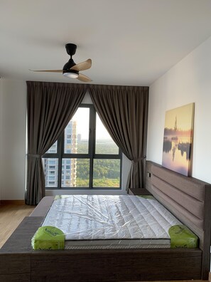 3 bedrooms, iron/ironing board, free WiFi, bed sheets - Teega Residence,20+floor, sea&pool view, near HelloKityland, Legoland,Gleneagle (Nusajaya)