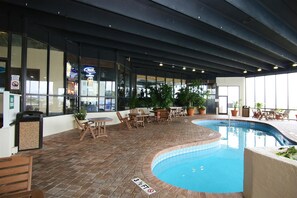 Condo, 2 habitaciones | Alberca | Alberca al aire libre
