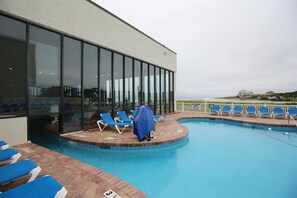 Kondominium, 2 kamar tidur | Kolam renang | Kolam renang outdoor