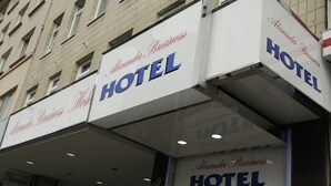 Front of property - Alexander Business Hotel (Hannover)