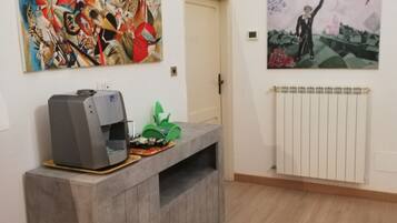 Classic-Vierbettzimmer | Wohnbereich | Flachbildfernseher