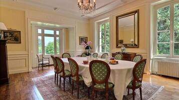 Restauration dans la chambre