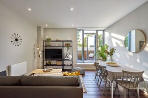 Flatskjerm-TV, Netflix og strømmetjenester