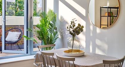 Designer City Centre Apartment