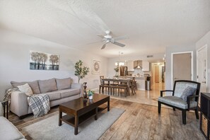Condo Exclusive | 3 phòng ngủ, trang bị nội thất với thiết kế riêng biệt, phòng cách âm 