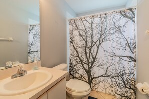 Bathroom - Vacation Home Near Disney (Kissimmee)