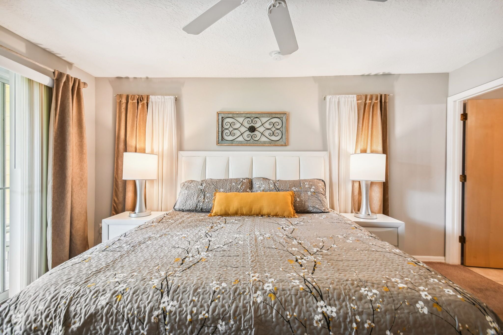 Leilighet – exclusive | 3 soverom, individuelt innredet, lydisolert og wi-fi (inkludert)