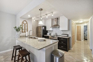 Apartamento exclusivo | 3 dormitorios, mobiliario individual, sistema de insonorización