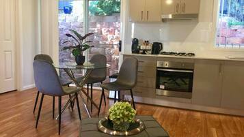 Fridge, microwave, oven, coffee/tea maker