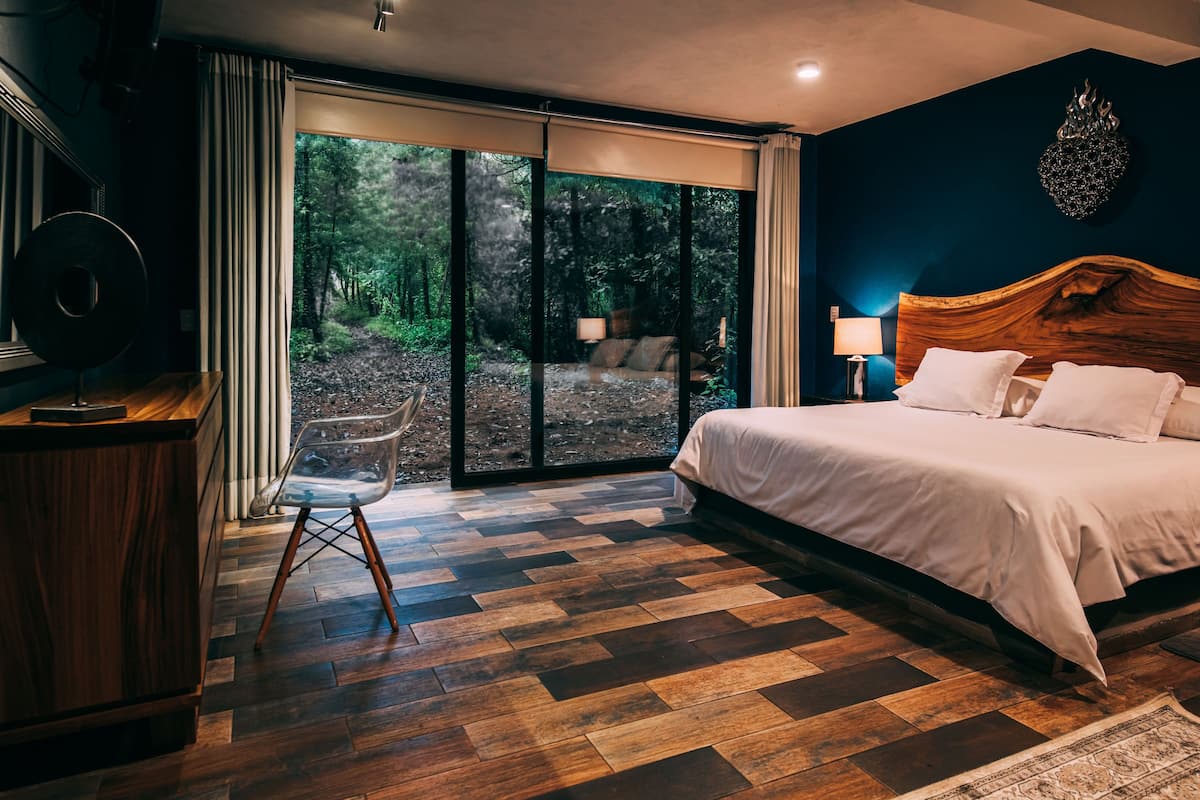 1 habitación, insonorización y ropa de cama