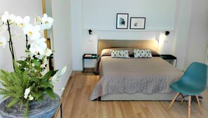 3 bedrooms, in-room safe, iron/ironing board, WiFi