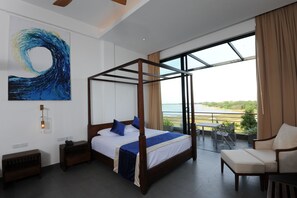 Deluxe Double Room, Lake View
