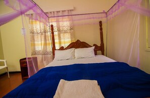 3 bedrooms, bed sheets