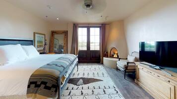 Condo (The Lincoln 402) | 2 bedrooms, desk, cots/infant beds, travel cot