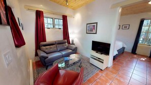 하우스 (Casita Sueno) | 거실 | TV