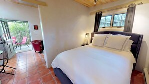 House (Casita Sueno) | 1 bedroom, desk, cribs/infant beds, travel crib - Casita Sueno (Santa Fe)