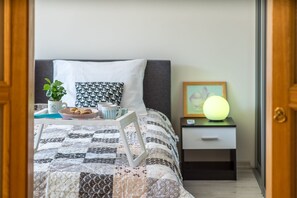 1 bedroom, desk, soundproofing, iron/ironing board - Riga Old Town Souvenir Apartments. (Centra rajons)