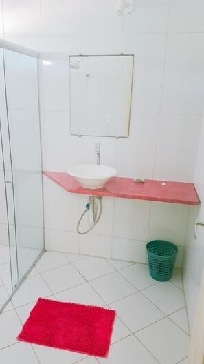 Shower, towels