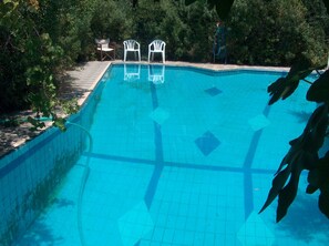 Seasonal outdoor pool - Red Sun (Chios)