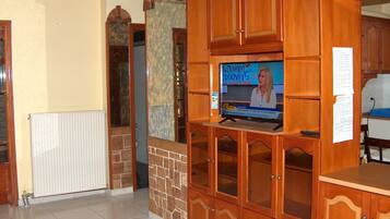 Basic-Villa | Wohnbereich | Flachbildfernseher