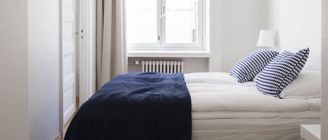 2 bedrooms, cots/infant beds, free WiFi, bed sheets