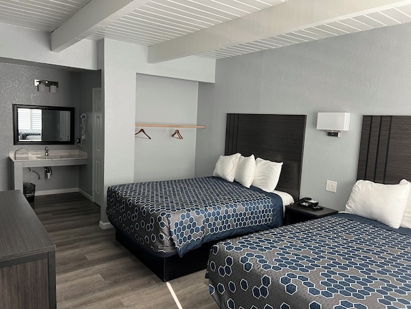 Kamer, 2 queensize bedden | Gratis wifi, beddengoed