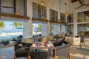 Interior - Pullman Maldives Resort (Maamutaa Island)