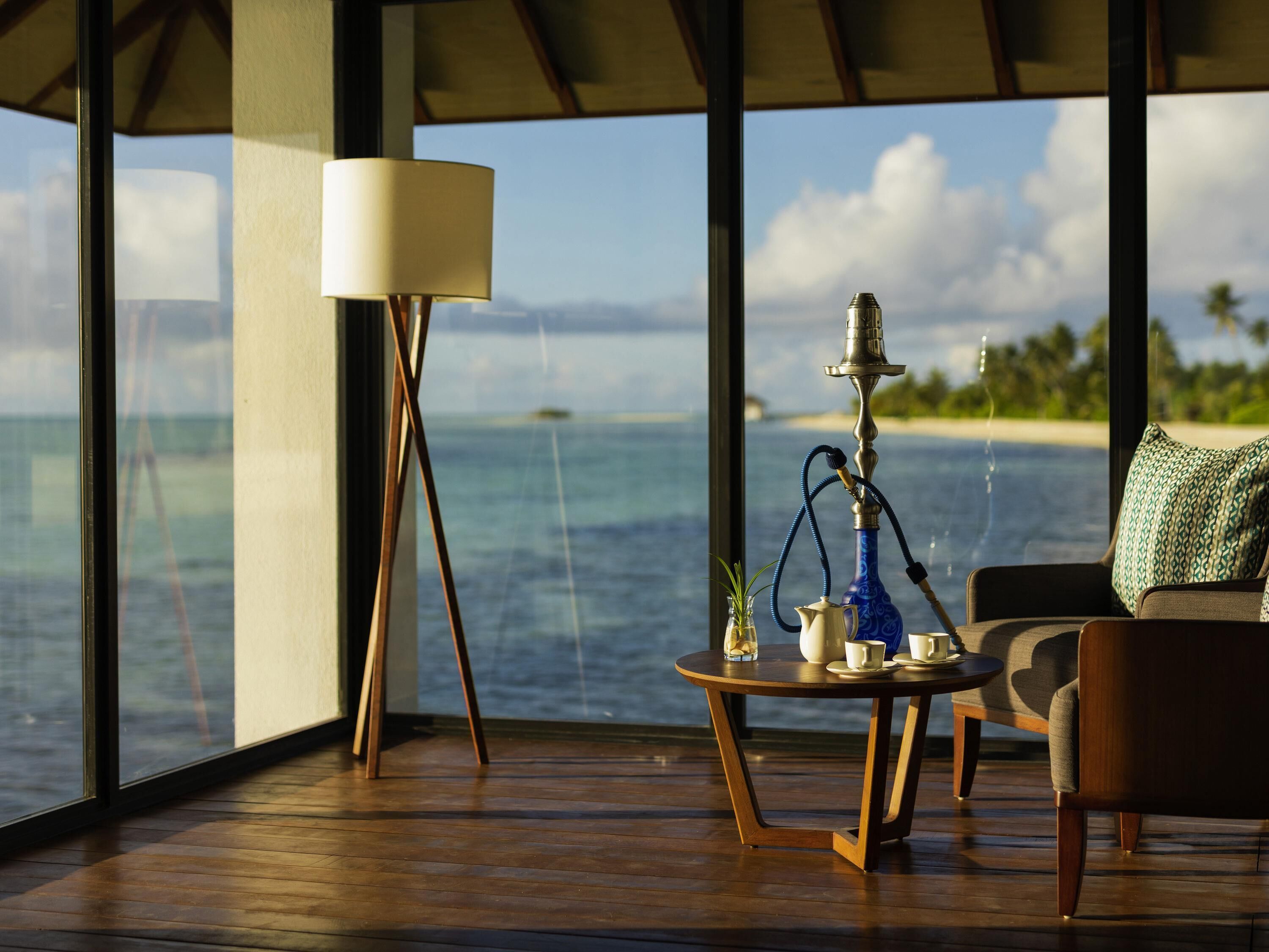 3 bars/lounges, tapas bar