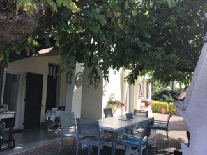 Outdoor dining - Nice Capbretonnaise three rooms between port, trade, and beach (Capbreton)