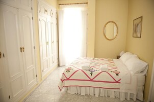 Standard Double Room, 1 Double or 2 Twin Beds | Iron/ironing board, free cribs/infant beds, free WiFi, bed sheets