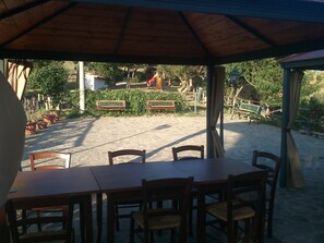 Lunch and dinner served, local cuisine