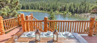 Lakefront  3BR Cabin • 1 Hr from Denver