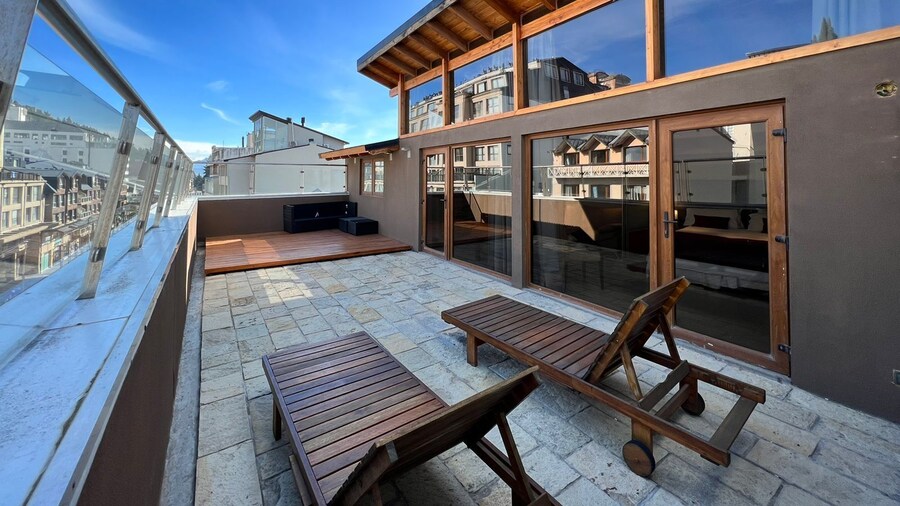 Urbana Apartments 413