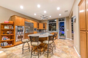 Unclassified image, 2 of 49, button