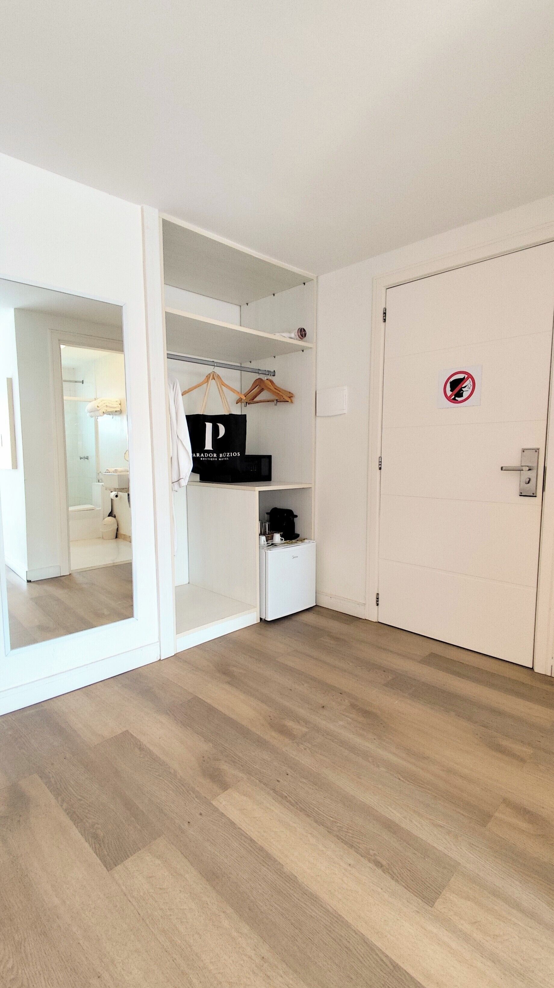 luxury room, balcony | 1 bedroom, premium bedding, pillow-top beds, minibar