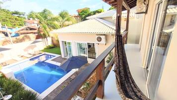 Deluxe Triple Room | Premium bedding, pillow-top beds, minibar, laptop workspace