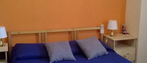 1 chambre, fer et planche à repasser, Wi-Fi