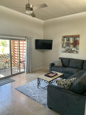 Smart-TV og DVD-spiller