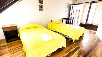 12 bedrooms, WiFi, bed sheets