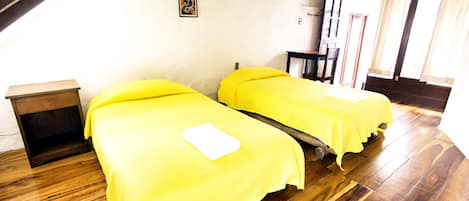 12 間睡房、Wi-Fi、床單