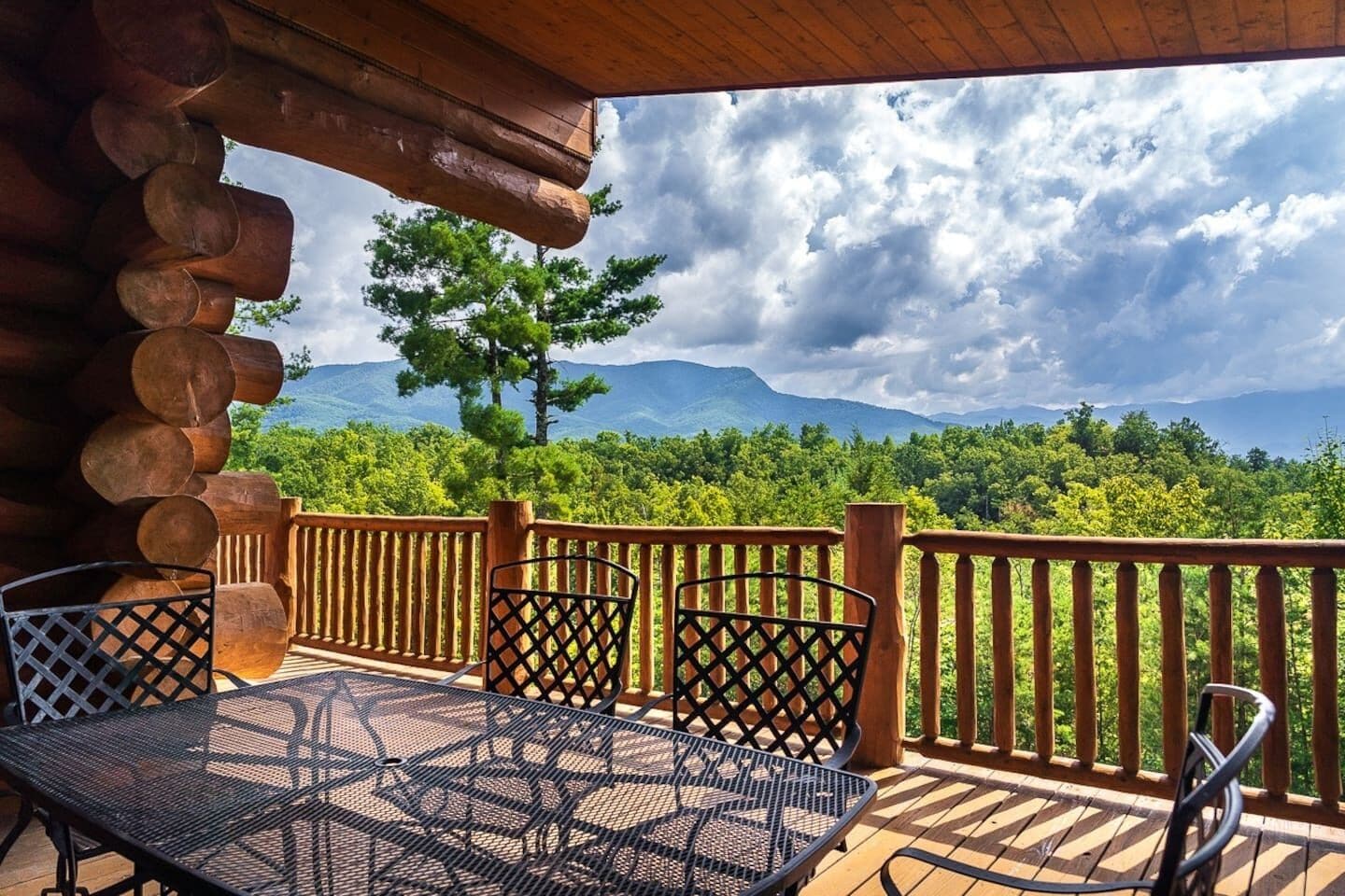 Huge Log Cabin | Owner Managed | Mtn Views | Fire Pit | Lawn | Brook | Swing Set