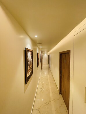 Superior Room, 1 King Bed | Living area - Sugar Stars Inn (Varanasi)