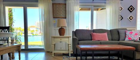 Smart TV, fireplace, offices