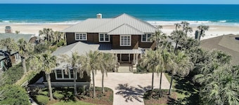 EXCLUSIVE ONE OF A KIND OCEAN FRONT BEACH HOUSE POOL AND SPA